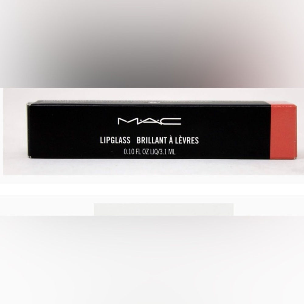 Mac Cosmetics - Picture 6 of 8
